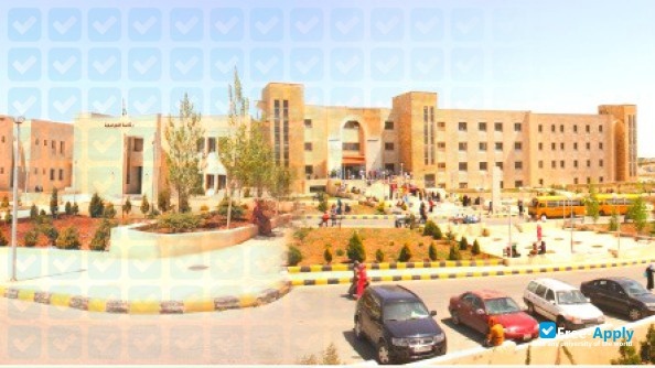 Foto de la Ajloun National University #2