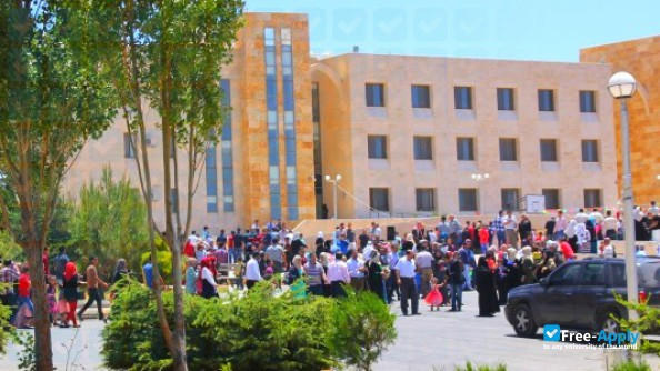 Foto de la Ajloun National University #3