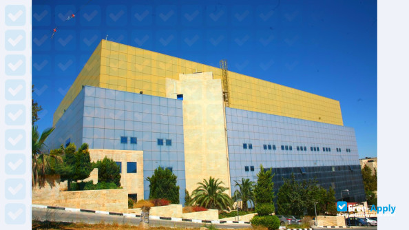 Al Ahliyya Amman University фотография №7