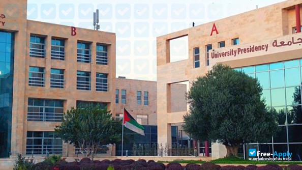 Foto de la Middle East University Jordan #7