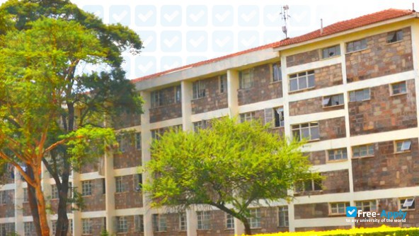 Foto de la Kenyatta University #3