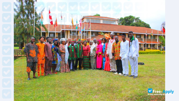Foto de la Africa International University (Nairobi Evangelical Graduate School of Theology) #5