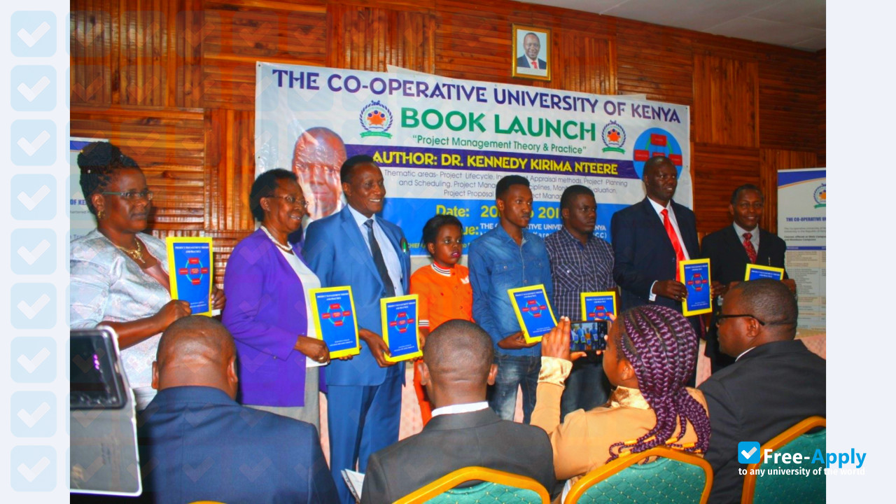 Foto de la Co-operative University of Kenya #6