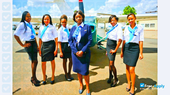 Foto de la East African School of Aviation Embakasi Nairobi