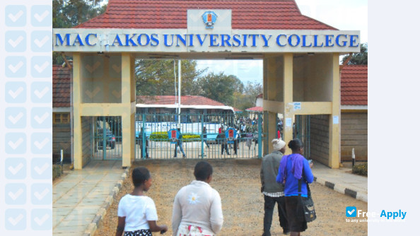 Foto de la Machakos University College #2