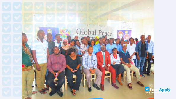 Photo de l’Amani College #7