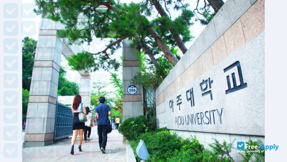 Foto de la Ajou University #4