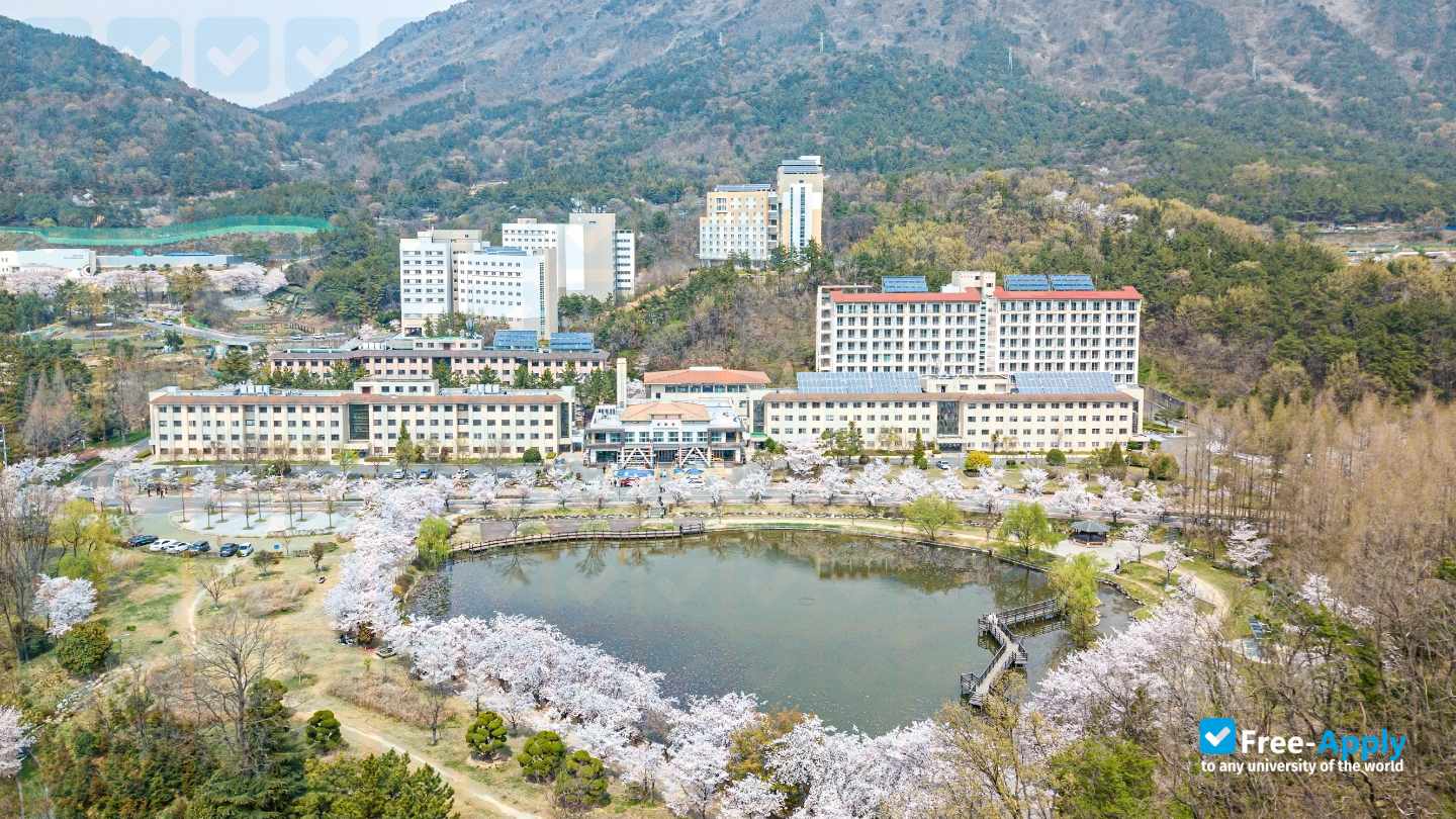 Changwon National University