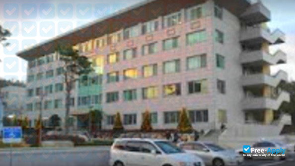 Foto de la Seojeong College #6