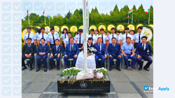 Foto de la Dong-Pusan College #6