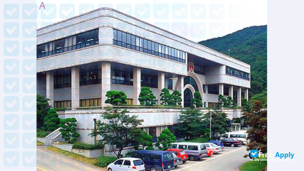 Chongshin University photo #5