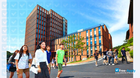 Foto de la College of Medicine Pochon Cha University #5