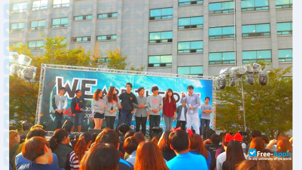 Shingyeong University photo #12