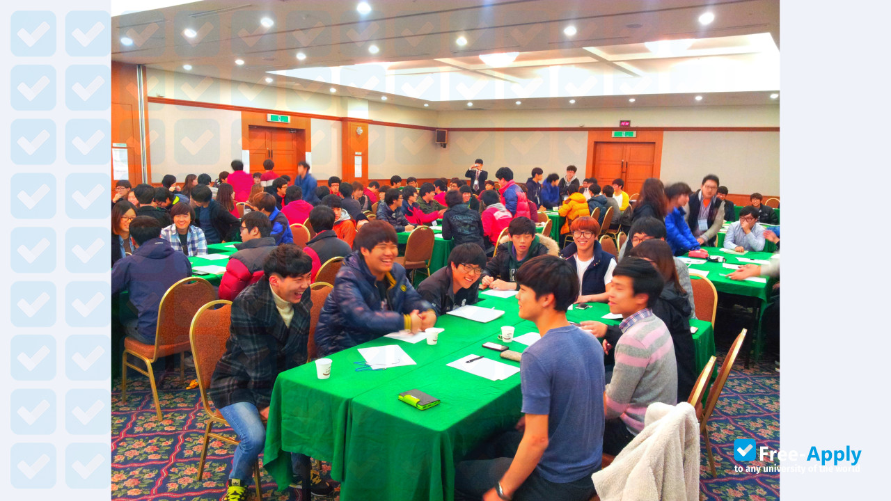 Suncheon First College photo #7