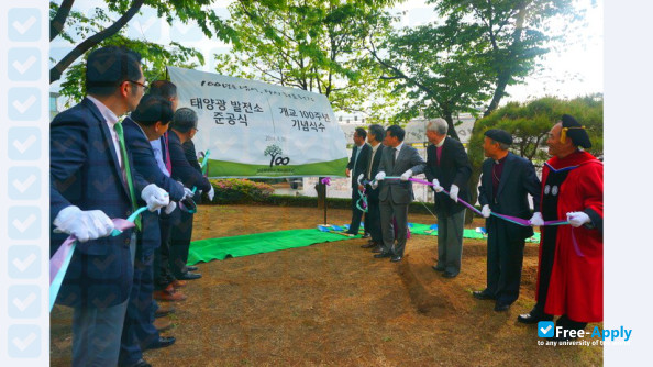 Sung Kong Hoe University photo