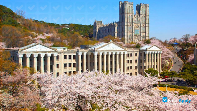 Kyung Hee University photo