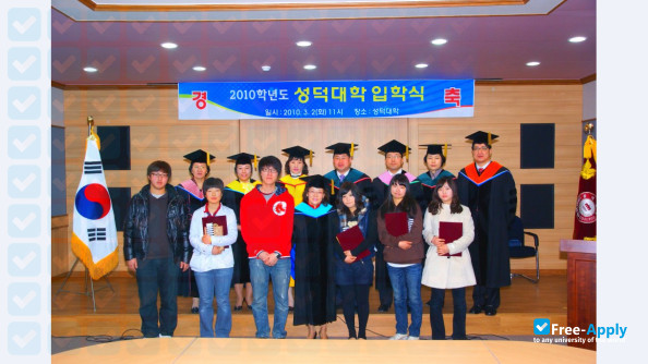 Foto de la Sung-Duk College #5