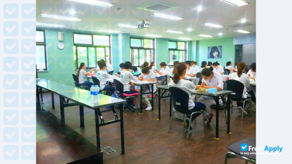 Sunlin College photo #3