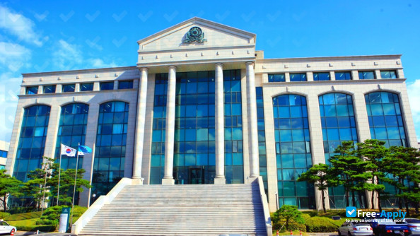 Foto de la Ulsan College #3