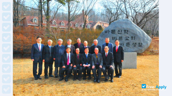 Foto de la Westminster Graduate School of Theology #6