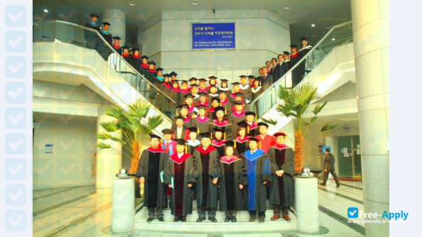Foto de la Westminster Graduate School of Theology #8