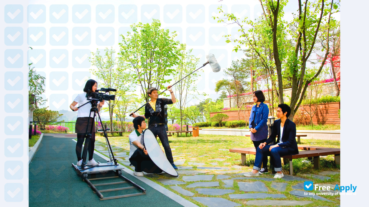 Yong-In Songdam College photo #8