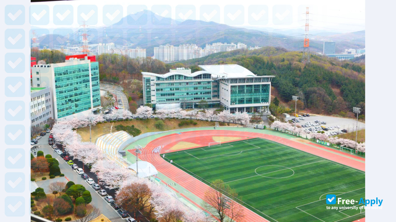 Yong-In University фотография №4