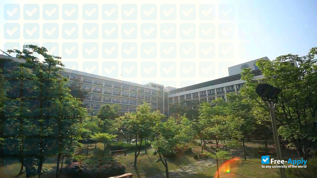 Yuhan College photo #12