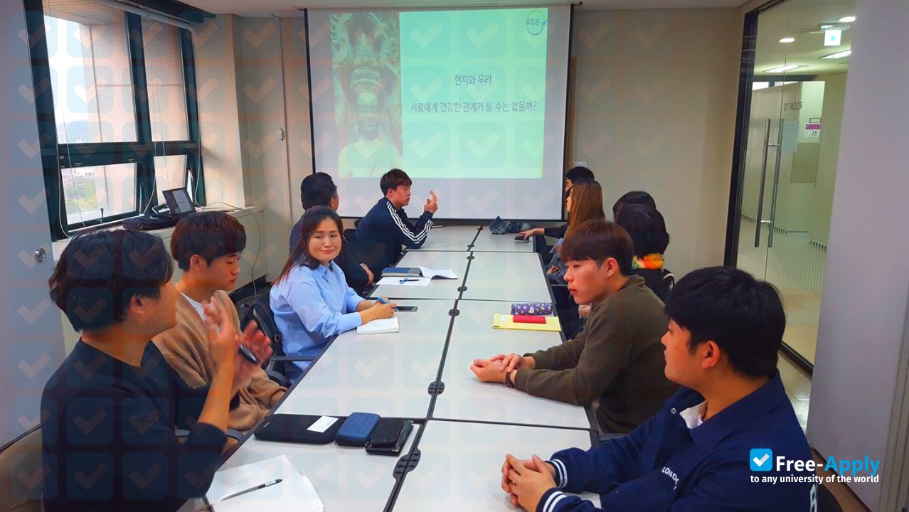 Yuhan College photo #5