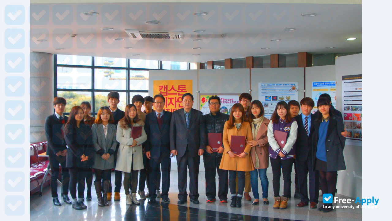 Shinheung College фотография №7