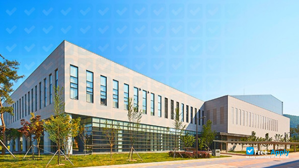 Foto de la Korea National Police University #8