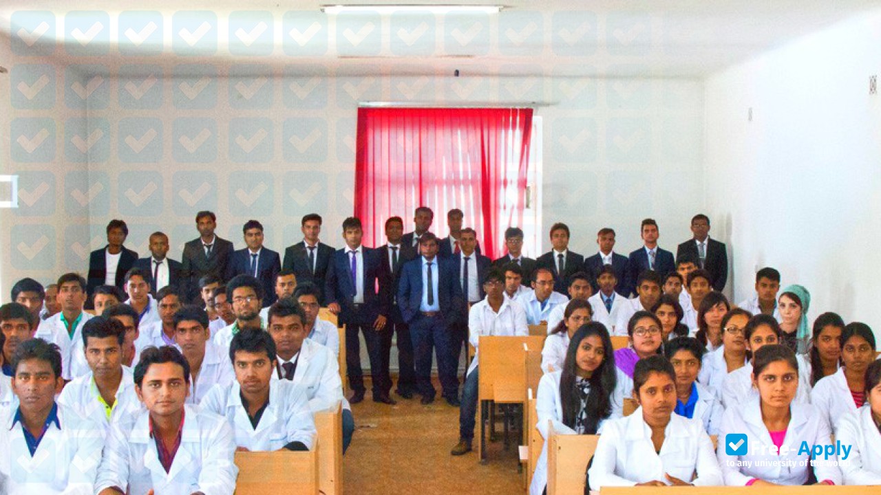 Foto de la Asian Medical Institute #2