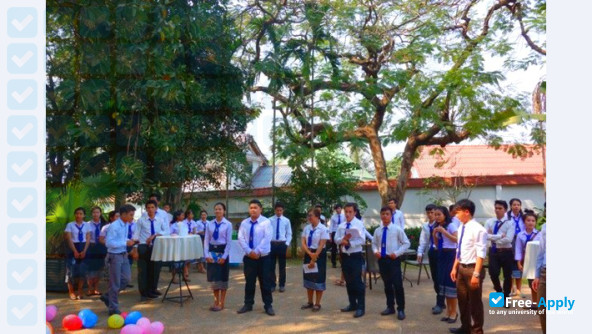 Foto de la National University of Laos