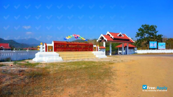Foto de la Souphanouvong University #3