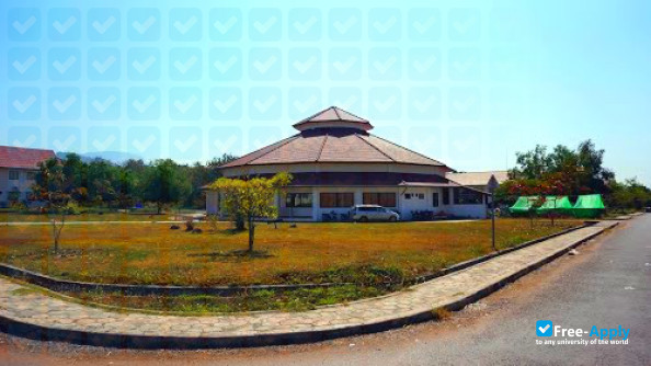 Foto de la Souphanouvong University #6
