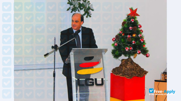 Foto de la Lebanese German University #5
