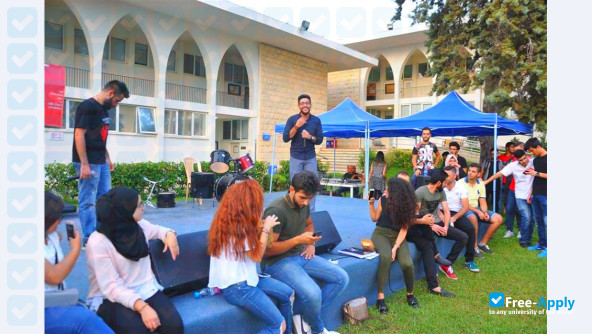 Foto de la Rafik Hariri University #1