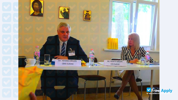 Foto de la Latvian Christian Academy #5