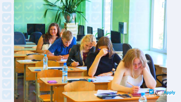 Photo de l’Malnava College #4