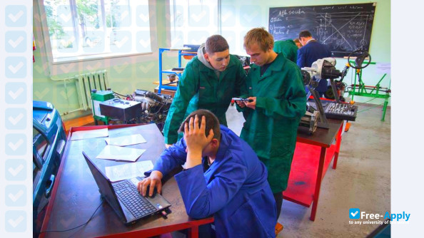 Photo de l’Malnava College #13