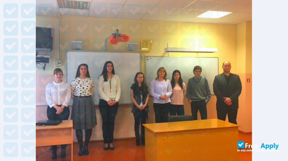 Foto de la Olaine College of Mechanics and Technologies #11