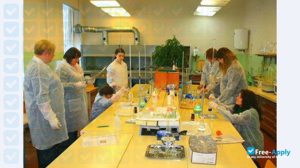 Foto de la Olaine College of Mechanics and Technologies #13