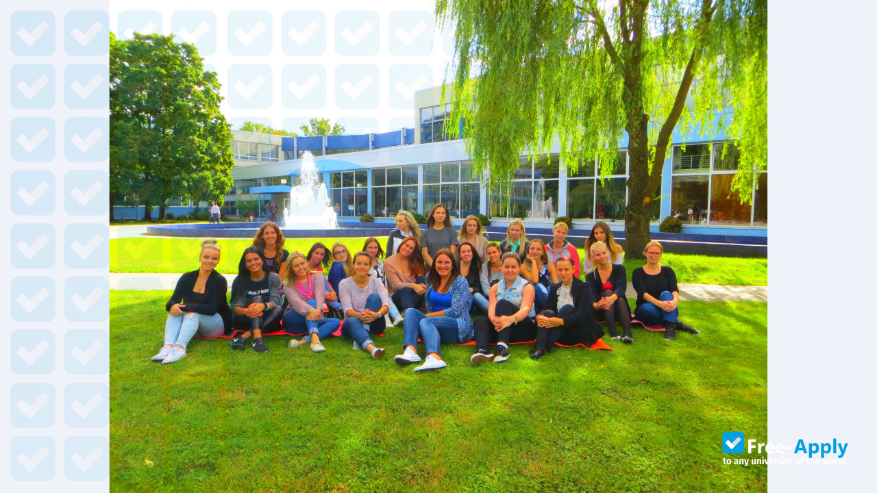 Cosmetology College Starptautiskā photo #8