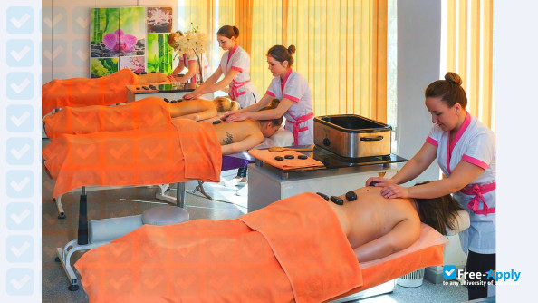 Cosmetology College Starptautiskā photo #4