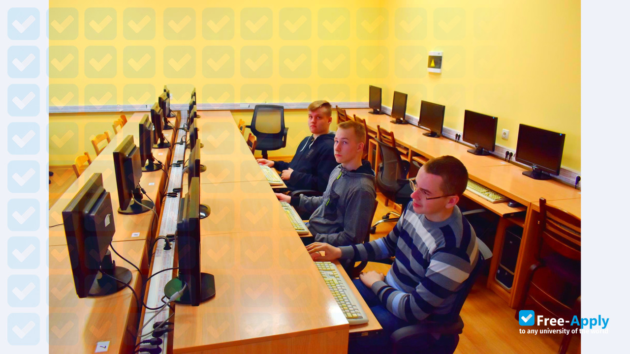 Foto de la Jekabpils Agrobusiness College #3