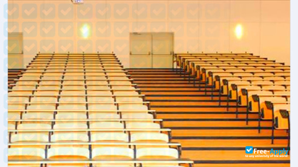Foto de la University of Tripoli #5