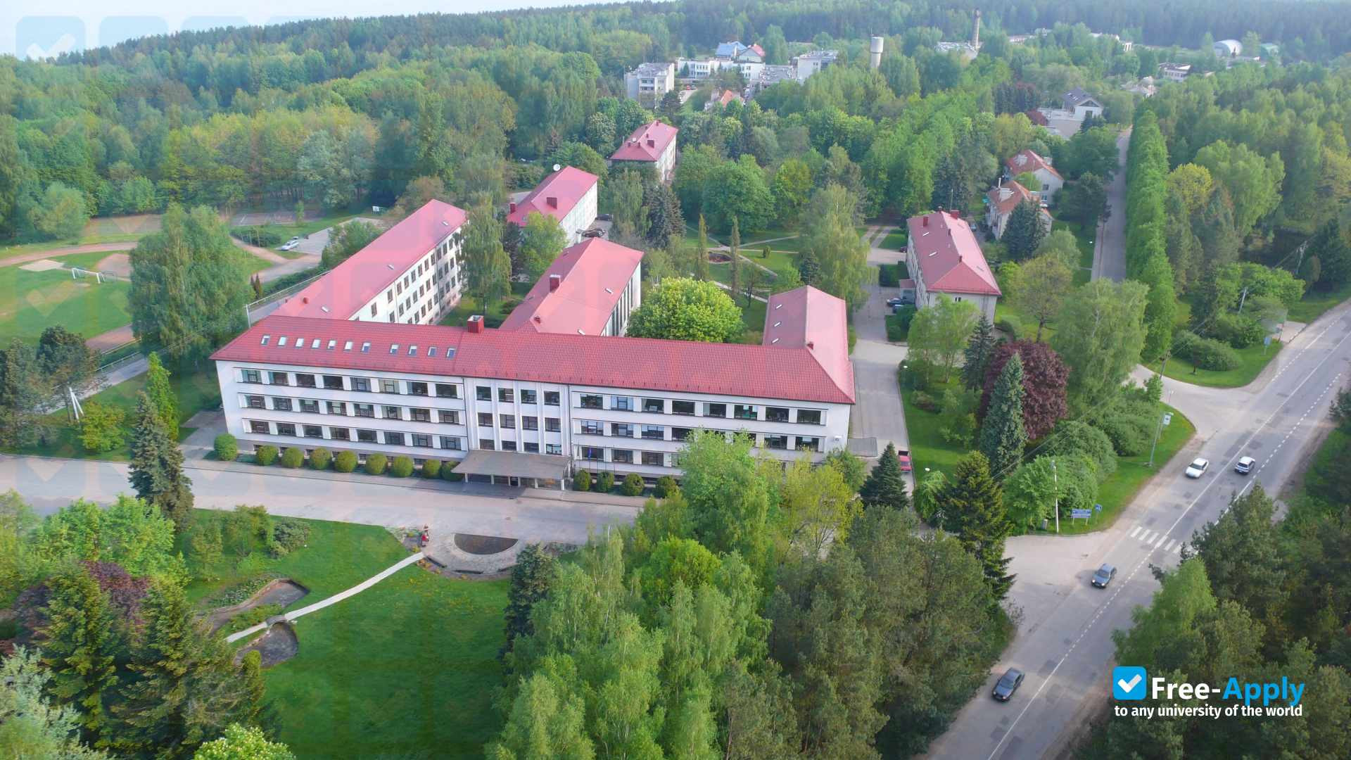 Foto de la Kaunas Forestry and Environmental Engineering University of Applied Sciences #1