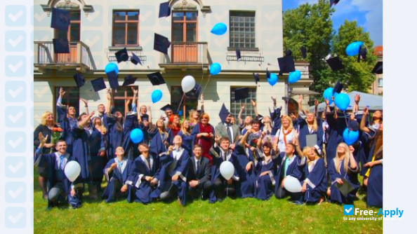 Photo de l’V A Graičiūnas Higher School of Management #6