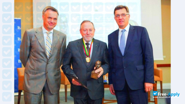 Photo de l’V A Graičiūnas Higher School of Management #10