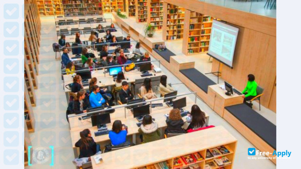 Photo de l’Vytautas Magnus University #7